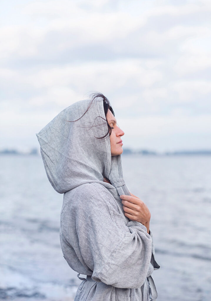 Lapuan Kankurit Kaste Robe with Hood EXTRALARGE Métaphore European