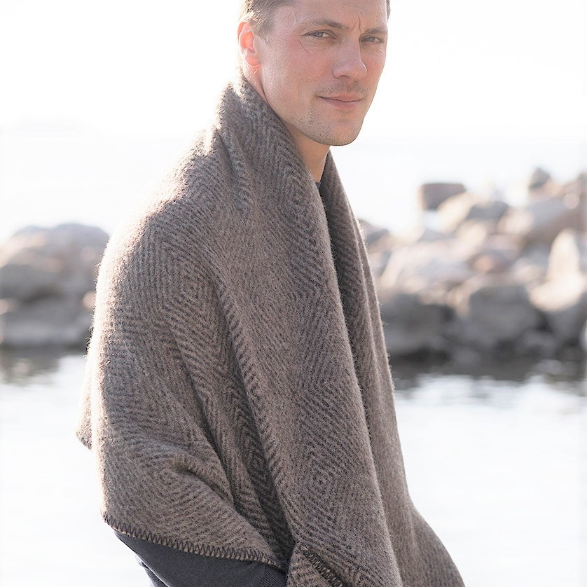 lapuan kankurit pocket wool shawl Finland