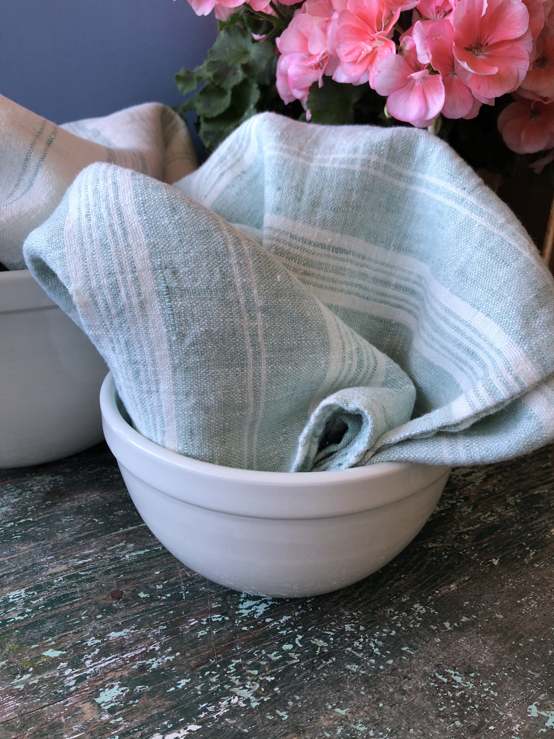 Linen Casa Kitchen Towel – Striped Heather Gray  Métaphore European Home  Textiles & Gifts: Wallace#Sewell, Lapuan Kankurit, David Fussenegger,  NapKing, Miho, Tweedmill, Libeco