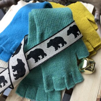 Green Grove Scotland Long Fingerless Gloves MINT